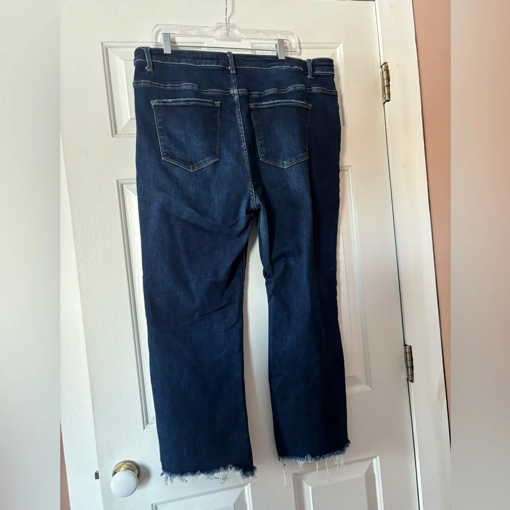 Women’s Risen Jeans 3XL - Picture 3 of 3